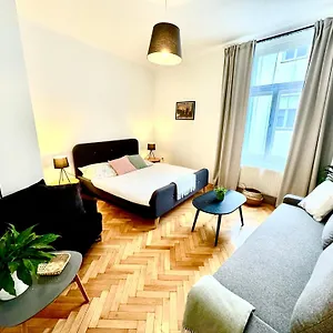  Apartment By Jacob